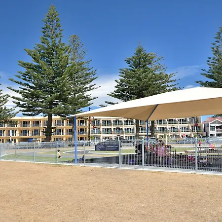Shoreline Motel-2