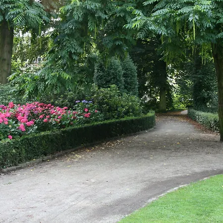 Hotel De Villa-2