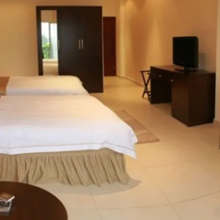 Mikhael'S Hotel-3