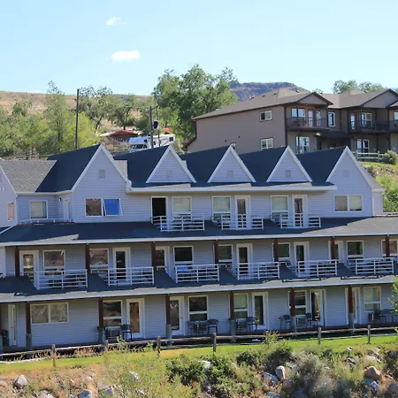 Absaroka Lodge-3