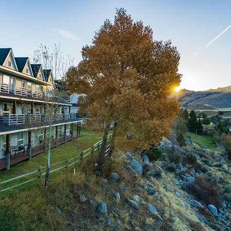 Absaroka Lodge-2