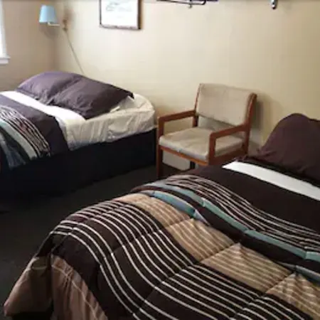 Trail Motel-3
