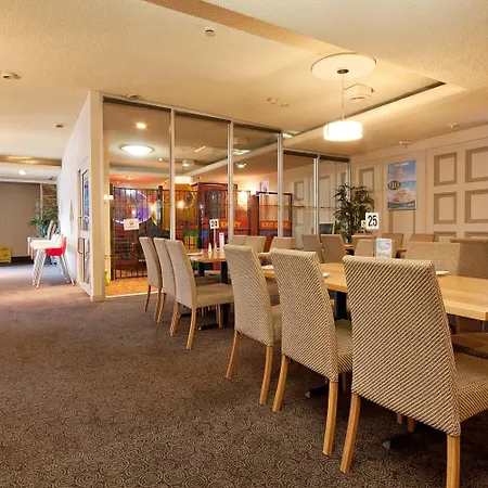 Enfield Hotel-2
