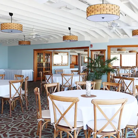 Capt Hirams Resort-2