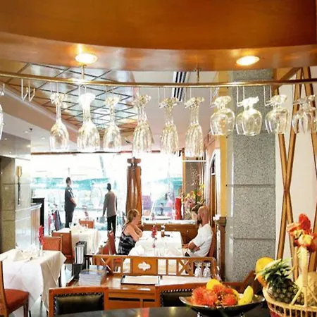 Majestic Suites Hotel-3