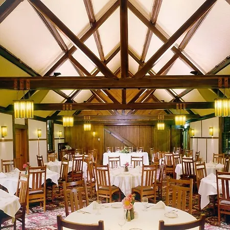 Roycroft Inn-2