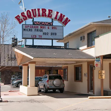 Esquire Inn-3