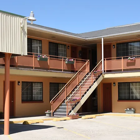 Esquire Inn-2