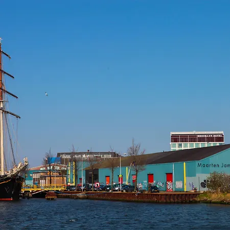 DoubleTree by Hilton Amsterdam - NDSM Wharf-2