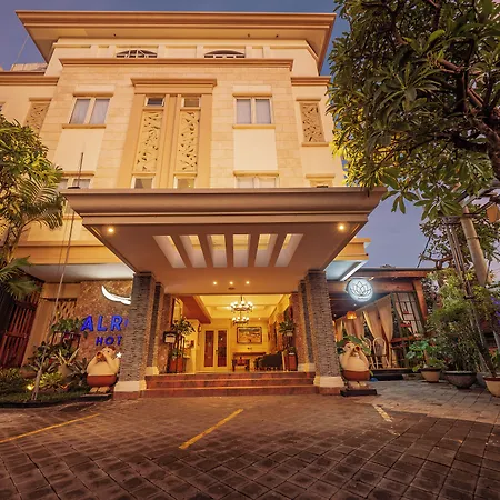 Alron Hotel Kuta-2
