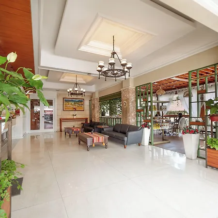 Alron Hotel Kuta-2