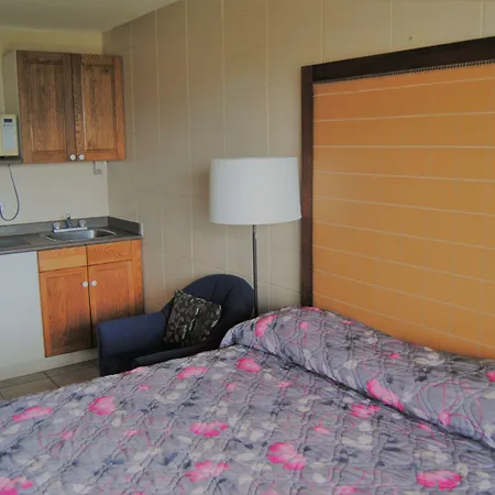 Derrick Motel-3