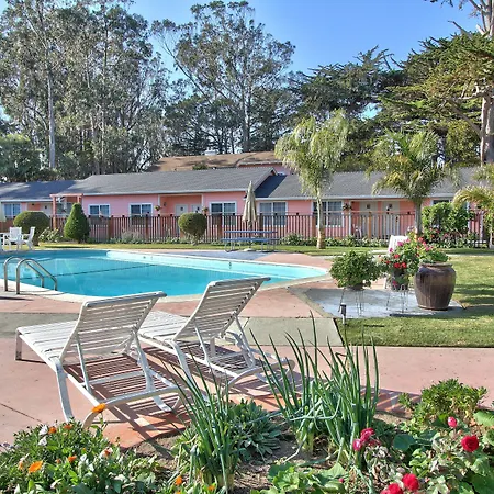 Butterfly Grove Inn-2