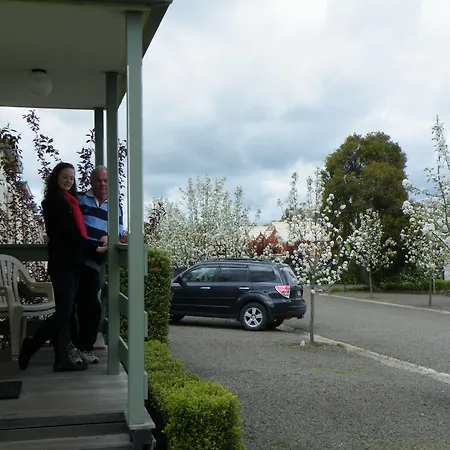 Lake Hamilton Motor Village And Caravan Park-2