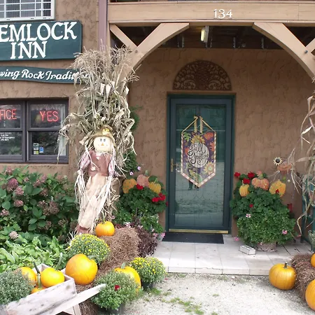 Hemlock Inn-3
