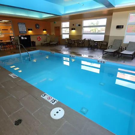 Best Western Plus, Bathurst Hotel & Suites-3