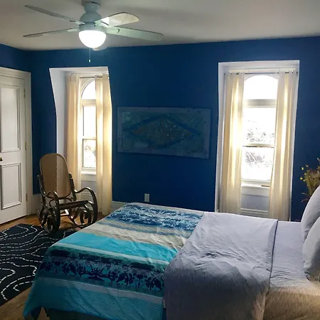 Comfy Guesthouse & Suite-3