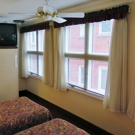 Madison Manor Boutique Hotel-3
