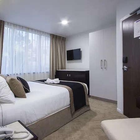 Vr Queen Street Hotel & Suites-2