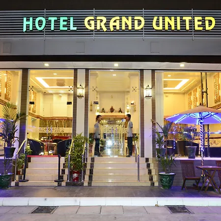 Hotel Grand United - Ahlone Branch-3