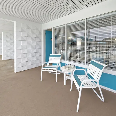 Dunes Court-2