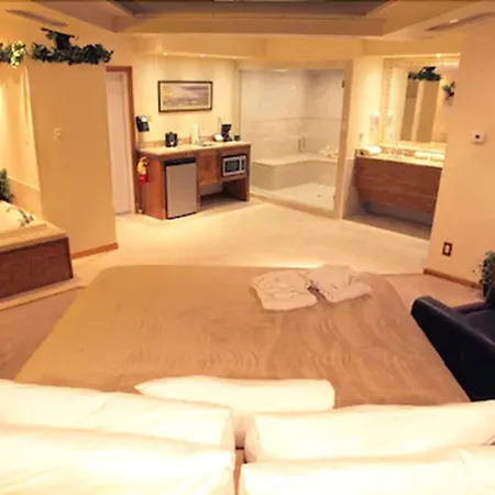 Sybaris Pool Suites - Indianapolis-2