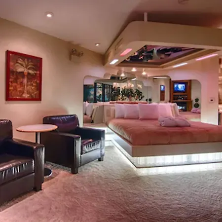Sybaris Pool Suites - Indianapolis-3