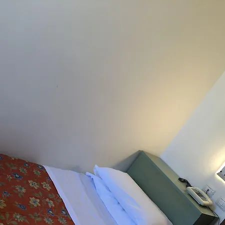 Hotel Lukas Vegetarian & Vegan-2