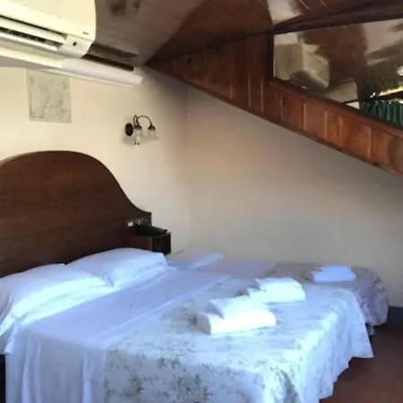 Hotel Okapi-3