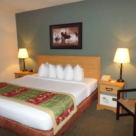 Americinn By Wyndham Pampa Event Center-3