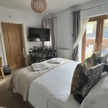 The Gower Hotel-3