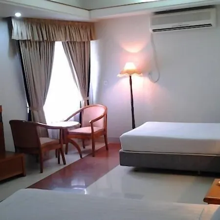 Hotel Victory - Best In City Center-2