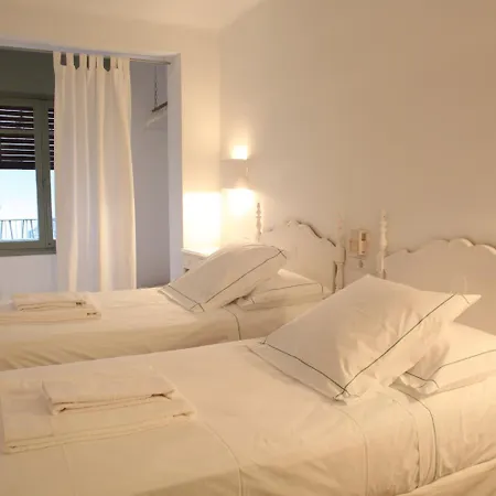 Juanita Hostal-2