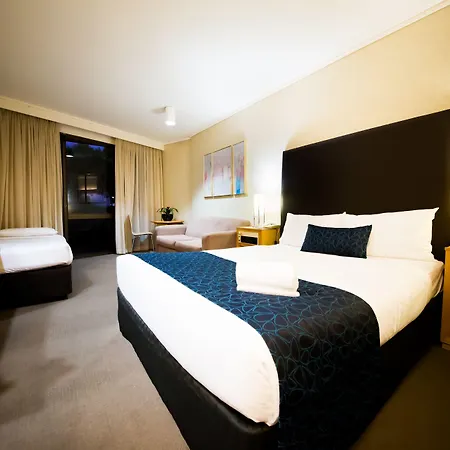 Sandown Regency Hotel & Apartments-3