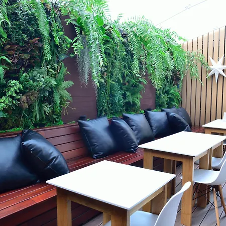 Bizotel Premier Hotel & Residence-2