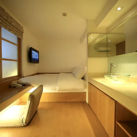 สีลม วัน-3