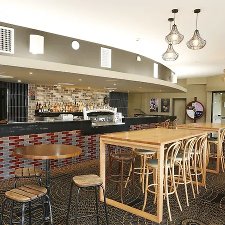 The Lakes Hotel-2