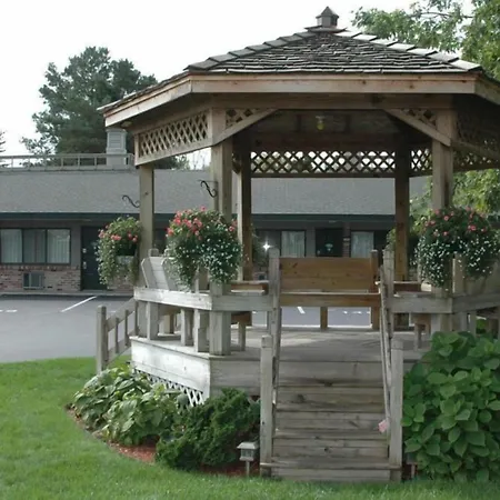 Viking Arms Inn - Ludington-3