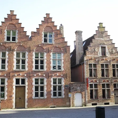B&B Saint-Sauveur Bruges-3