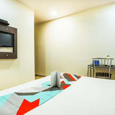 Fabhotel Adore Inn-2