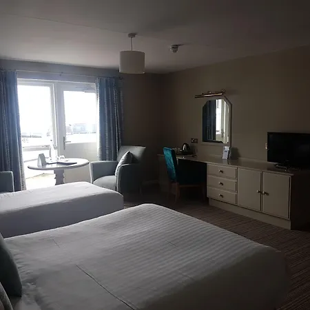 Causeway Hotel-3