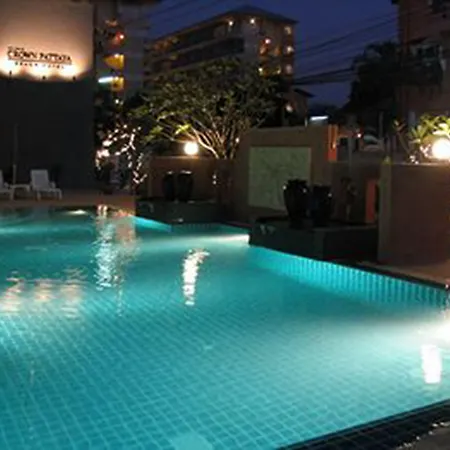 Crown Pattaya Beach Hotel-2