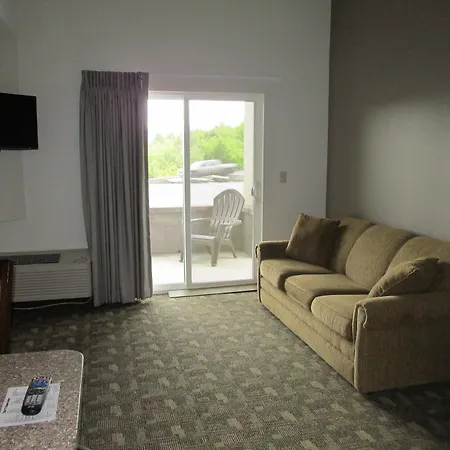 Crystal Springs Inn And Suites-3