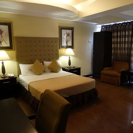 Silver Oaks Suites & Hotel-2
