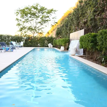 Springfield Lakes Boutique Hotel-2