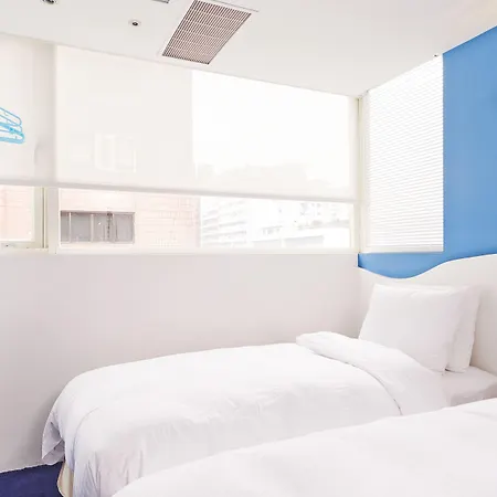 Forever Inn-3
