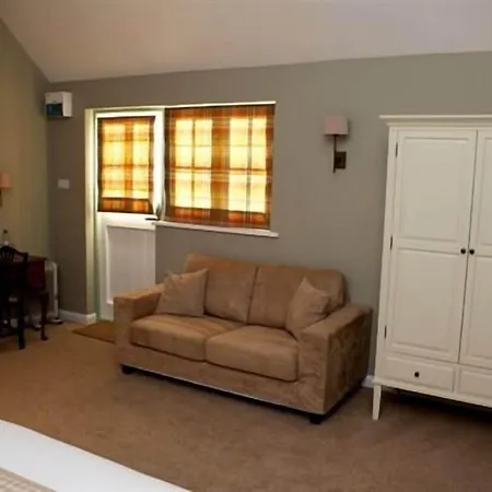 The Bull Inn Lodges-3