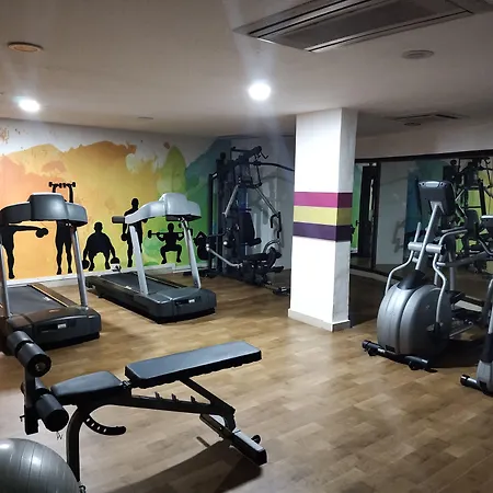 The Cunningham Hotel Bangalore-3