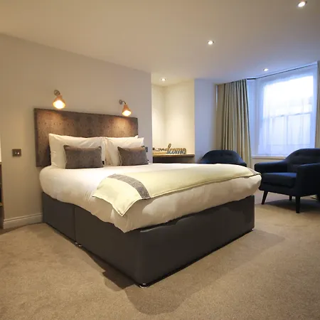 Andover House Hotel & Restaurant - Adults Only-2