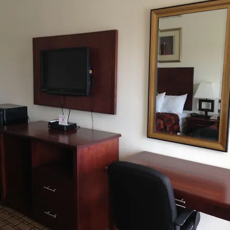 America Inn & Suites-3